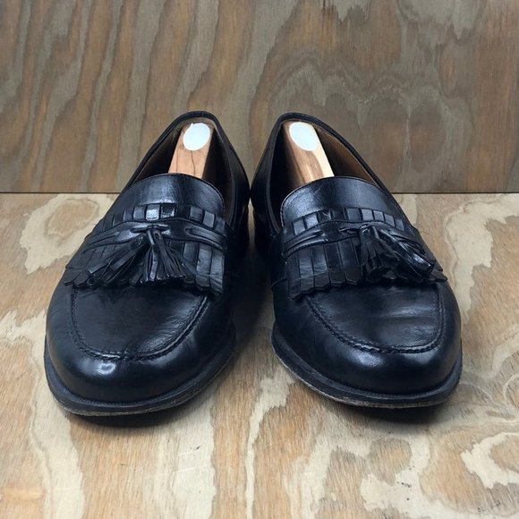 Magnanni Kiltie Tassel Black Leather Loafers - Picture 2 of 10